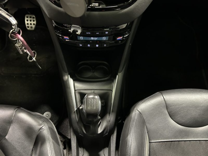 PEUGEOT 208 1.6 VTI FELINE 120 CV 5P TOIT PANORAMIQUE