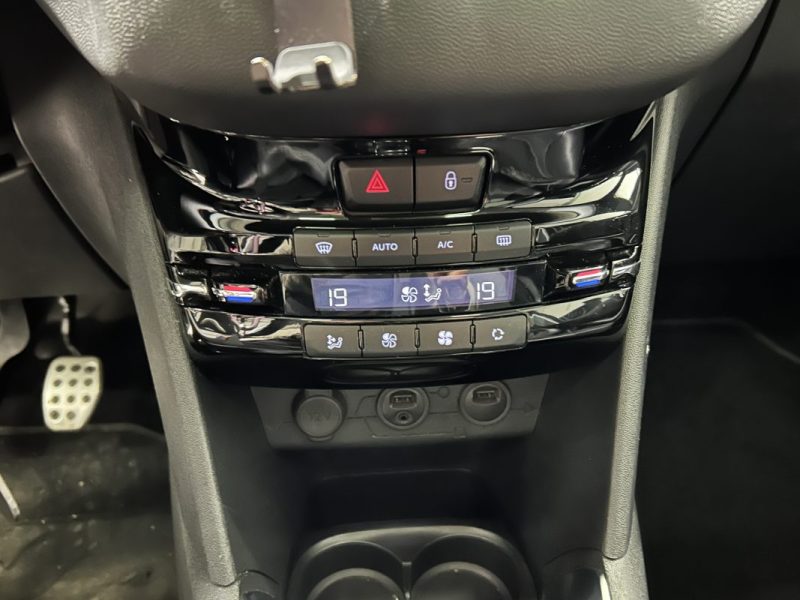 PEUGEOT 208 1.6 VTI FELINE 120 CV 5P TOIT PANORAMIQUE