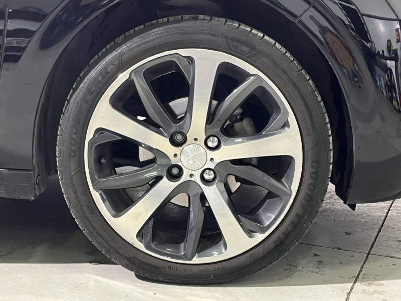 PEUGEOT 208 1.6 VTI FELINE 120 CV 5P TOIT PANORAMIQUE