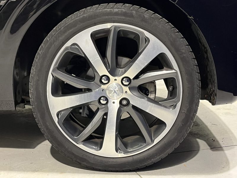 PEUGEOT 208 1.6 VTI FELINE 120 CV 5P TOIT PANORAMIQUE