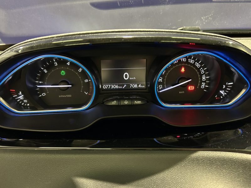 PEUGEOT 208 1.6 VTI FELINE 120 CV 5P TOIT PANORAMIQUE