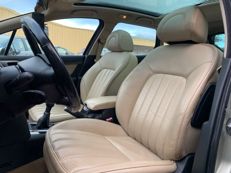 PEUGEOT 407 SW 2.0 16V EXECUTIVE 2006