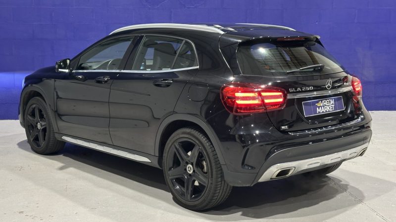 Mercedes GLA 250 211ch Fascination (AMG Line) 4Matic 7G-DCT - Toit Ouvrant - Caméra de recul