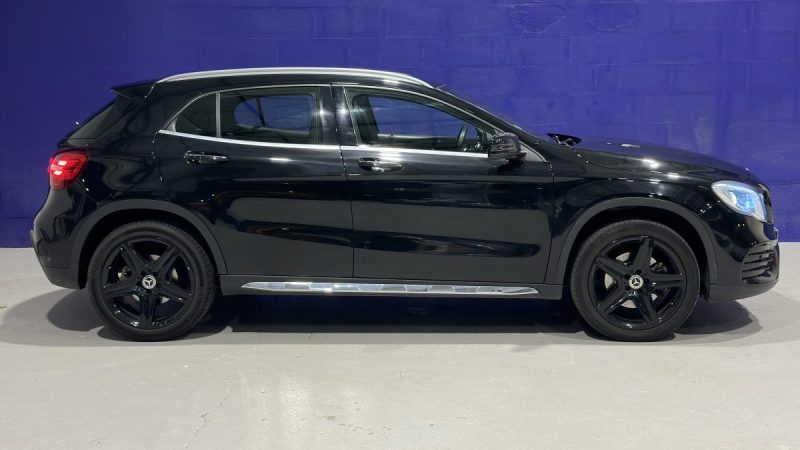 Mercedes GLA 250 211ch Fascination (AMG Line) 4Matic 7G-DCT - Toit Ouvrant - Caméra de recul