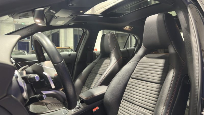Mercedes GLA 250 211ch Fascination (AMG Line) 4Matic 7G-DCT - Toit Ouvrant - Caméra de recul
