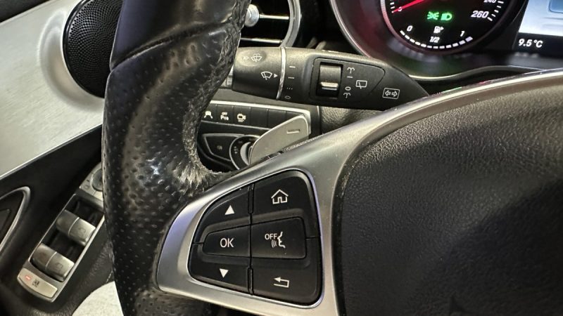 Mercedes GLC 350d 258ch 4Matic 9G-TRONIC - Toit ouvrant - Feux adaptatifs - Caméras avant et arrière