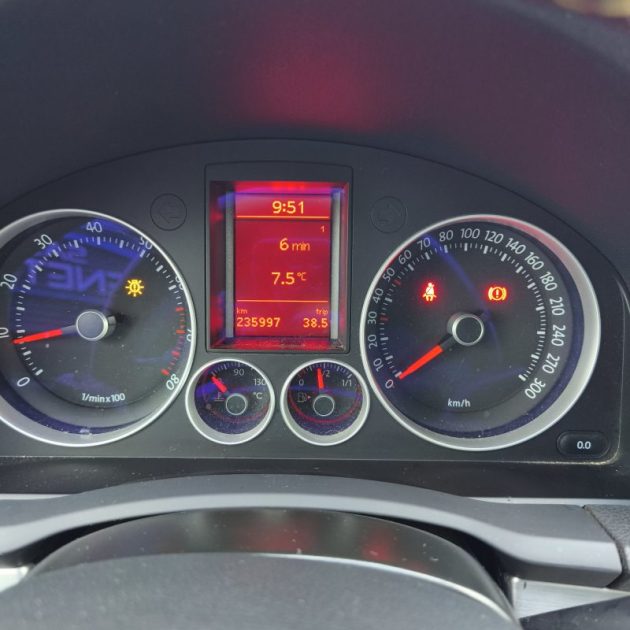 VOLKSWAGEN GOLF GTI PIRELLI 2.0T FSI 230 2008