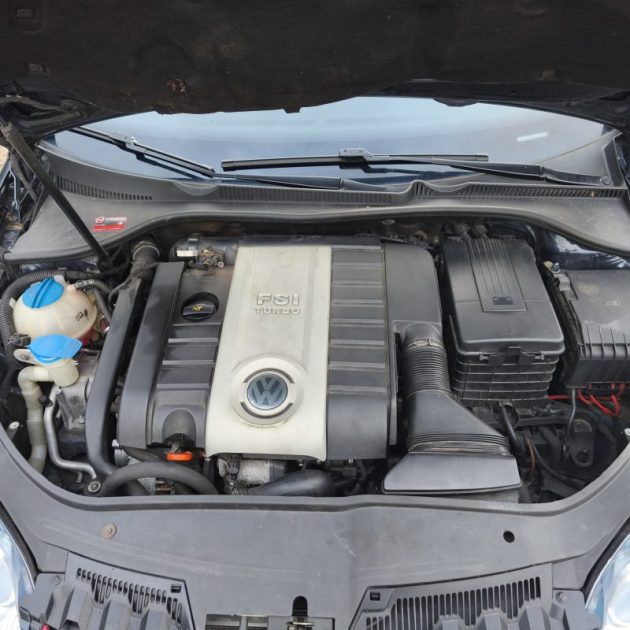 VOLKSWAGEN GOLF GTI PIRELLI 2.0T FSI 230 2008