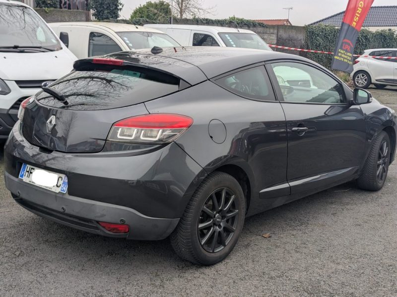 RENAULT MEGANEIII 1.2 TCE 115CH ENERGY INTENS ECO² 2014