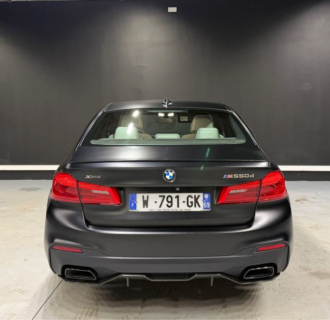 BMW M550D XDRIVE FROZEN BLACK NO.13/30 2018