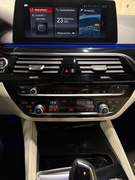 BMW M550D XDRIVE FROZEN BLACK NO.13/30 2018