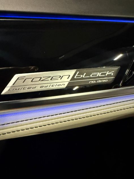 BMW M550D XDRIVE FROZEN BLACK NO.13/30 2018