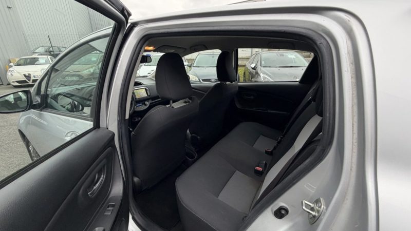 TOYOTA YARIS 110 VVT-I DYNAMIC 5P Garantie 