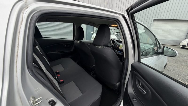 TOYOTA YARIS 110 VVT-I DYNAMIC 5P Garantie 