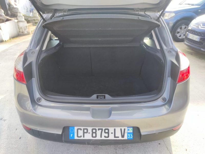 RENAULT MEGANEIII 1.5 DCI 110CH FAP AUTHENTIQUE ECO² 2012