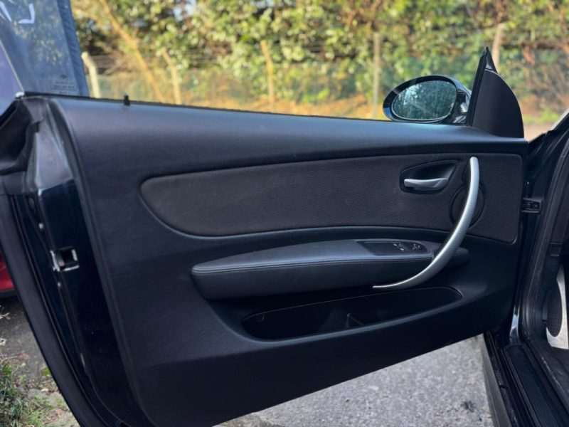 BMW SERIE 1 118i 2.0i 143 Pack M