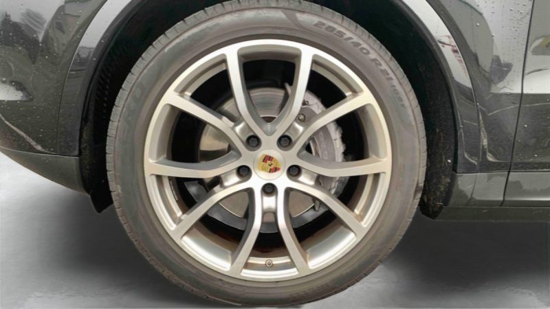 PORSCHE CAYENNE E-HYBRID COUPE 3.0 L V6 462 ch