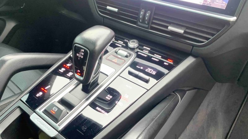 PORSCHE CAYENNE E-HYBRID COUPE 3.0 L V6 462 ch