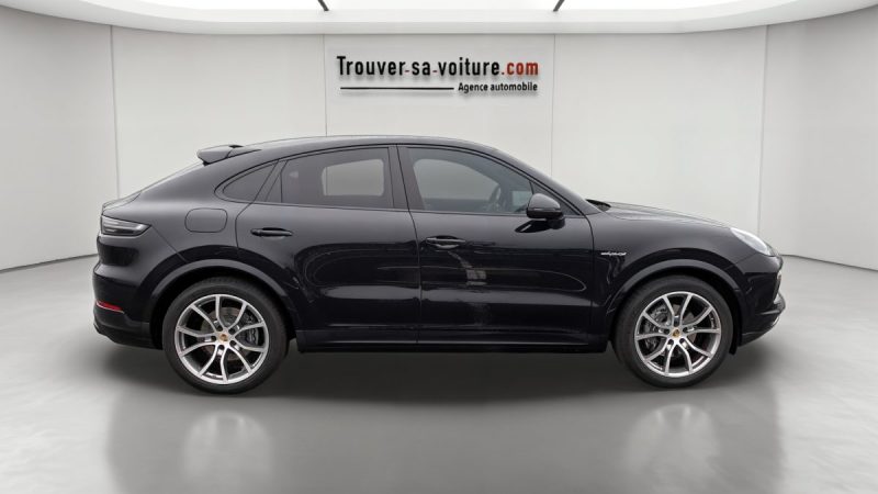 PORSCHE CAYENNE E-HYBRID COUPE 3.0 L V6 462 ch