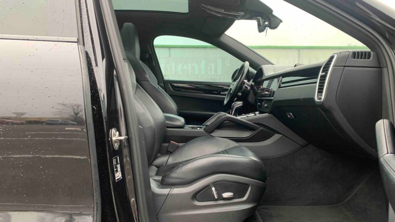 PORSCHE CAYENNE E-HYBRID COUPE 3.0 L V6 462 ch