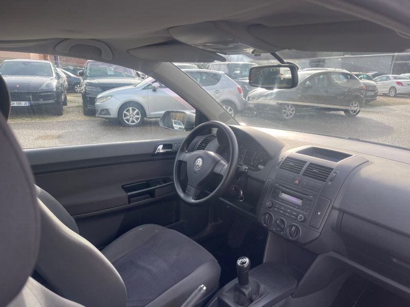 VOLKSWAGEN POLO 1.2 70 CONFORTLINE 135MKM