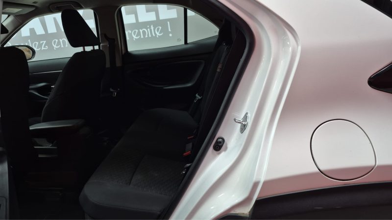 TOYOTA YARIS CROSS SUV 1.5 HYBRIDE 116H DYNAMIC BUSINESS/1 ERE MAIN/TVA RECUPERABLE