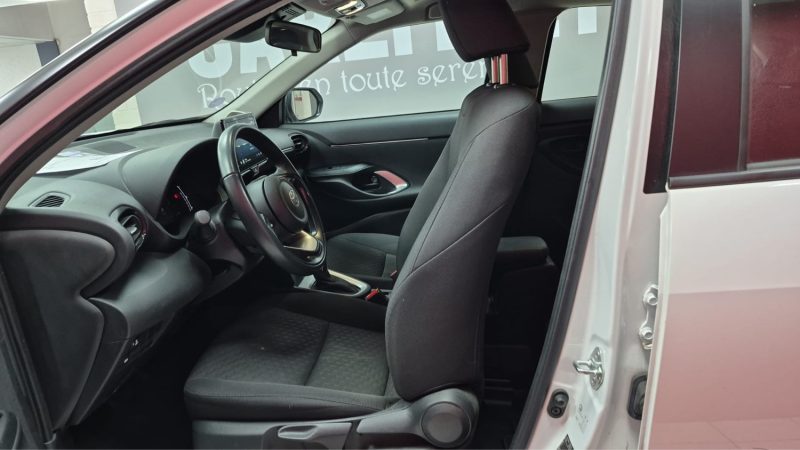 TOYOTA YARIS CROSS SUV 1.5 HYBRIDE 116H DYNAMIC BUSINESS/1 ERE MAIN/TVA RECUPERABLE