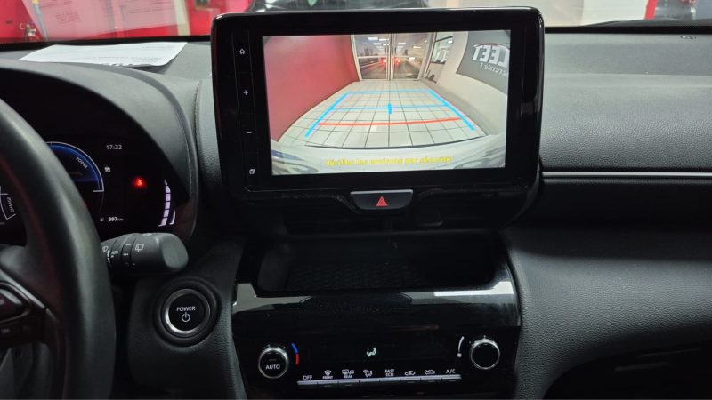 TOYOTA YARIS CROSS SUV 1.5 HYBRIDE 116H DYNAMIC BUSINESS/1 ERE MAIN/TVA RECUPERABLE