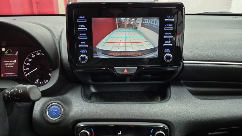 TOYOTA YARIS BERLINE 116cv FRANCE BUSINESS/1 ERE MAIN/TVA RECUPERABLE