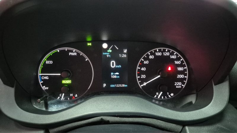 TOYOTA YARIS BERLINE 116cv FRANCE BUSINESS/1 ERE MAIN/TVA RECUPERABLE