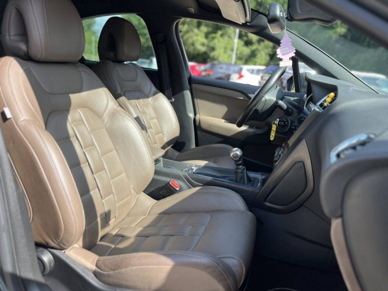CITROEN DS4 2.0 HDI160 SO CHIC