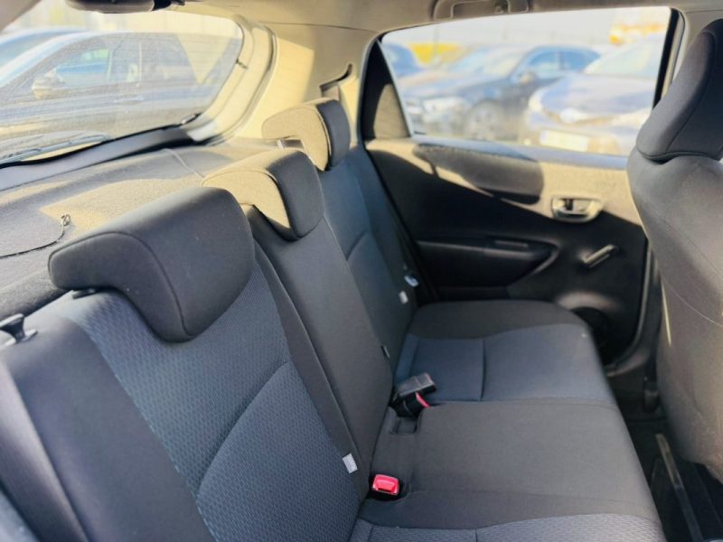 TOYOTA YARIS III 1.5 HYBRID 100h BUSINESS