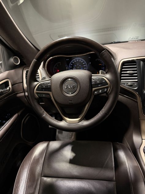 JEEP GRAND CHEROKEE SUMMIT 2013