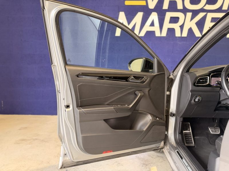 VOLKSWAGEN T-Roc R-Line / 2022 / Apple CarPlay / Virtual Cockpit / Hayon électrique 