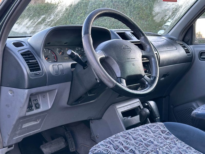 NISSAN TERRANO 2.7 TDI 125 CH LUXE 
