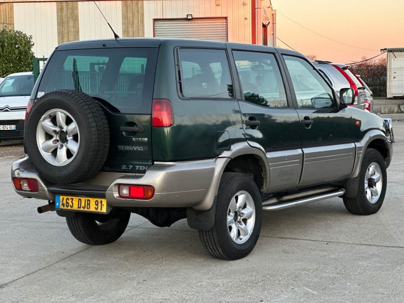 NISSAN TERRANO 2.7 TDI 125 CH LUXE 