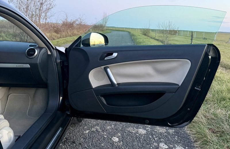 AUDI TT 3.2 V6 QUATTRO 250CH / SIÈGES CHAUFFANTS / SUIVI COMPLET AUDI