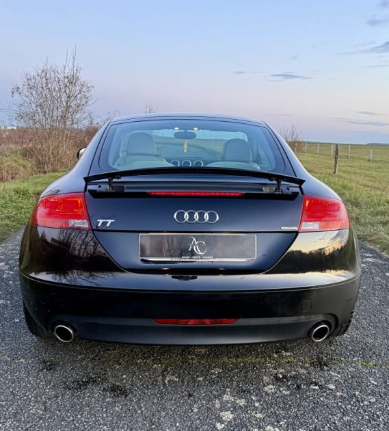 AUDI TT 3.2 V6 QUATTRO 250CH / SIÈGES CHAUFFANTS / SUIVI COMPLET AUDI