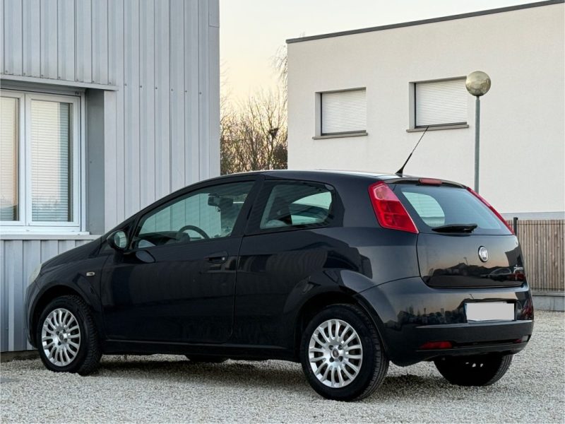 FIAT PUNTO 1.2I 69CV S&S CULT 2011 129 000KM 