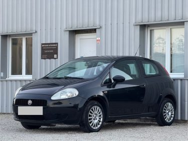 FIAT PUNTO 1.2I 69CV S&S CULT 2011 129 000KM 