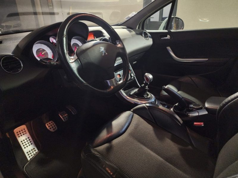 PEUGEOT 308 GTI 1.6 200Cv-Ph2-Pack JBL- Siège semi-cuir-Toit panoramique