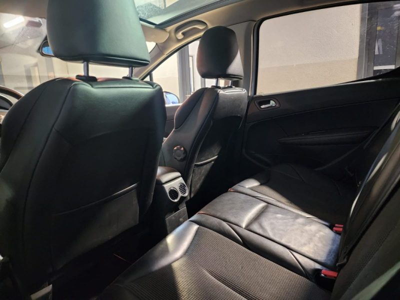 PEUGEOT 308 GTI 1.6 200Cv-Ph2-Pack JBL- Siège semi-cuir-Toit panoramique