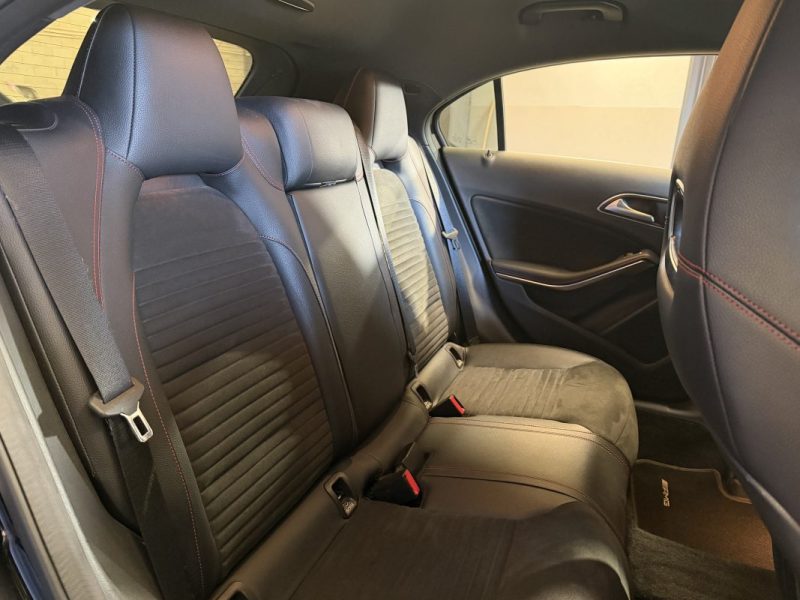 MERCEDES CLASSE A 180D 1.5 PACK AMG BVA7 DISTRIBUTION ET ENTRETIEN A JOUR - SIEGES CHAUFFANTS 