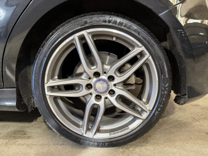 MERCEDES CLASSE A 180D 1.5 PACK AMG BVA7 DISTRIBUTION ET ENTRETIEN A JOUR - SIEGES CHAUFFANTS 