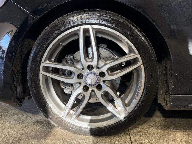 MERCEDES CLASSE A 180D 1.5 PACK AMG BVA7 DISTRIBUTION ET ENTRETIEN A JOUR - SIEGES CHAUFFANTS 