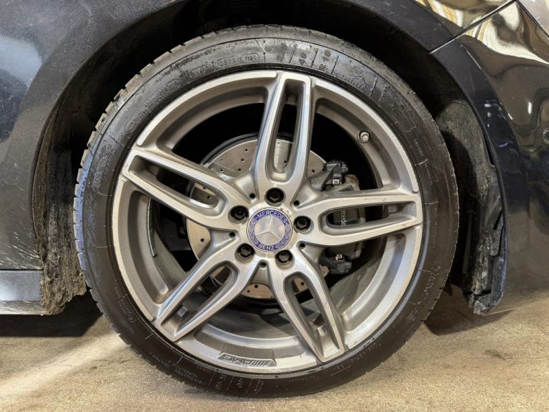 MERCEDES CLASSE A 180D 1.5 PACK AMG BVA7 DISTRIBUTION ET ENTRETIEN A JOUR - SIEGES CHAUFFANTS 