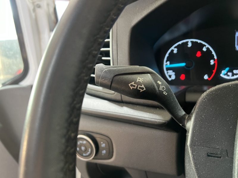Ford Transit Custom 2.0 EcoBlue 105CH 9 places | TVA récupérable | Équipements PMR | Entretiens OK