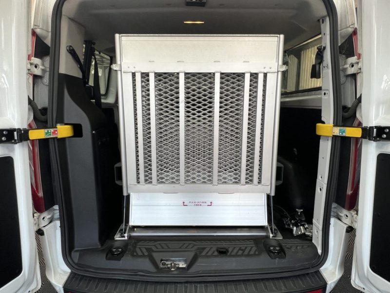 Ford Transit Custom 2.0 EcoBlue 105CH 9 places | TVA récupérable | Équipements PMR | Entretiens OK