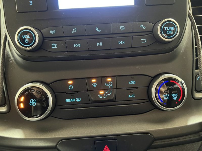 Ford Transit Custom 2.0 EcoBlue 105CH 9 places | TVA récupérable | Équipements PMR | Entretiens OK