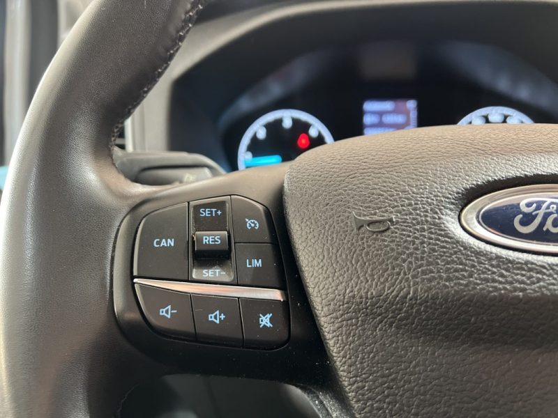 Ford Transit Custom 2.0 EcoBlue 105CH 9 places | TVA récupérable | Équipements PMR | Entretiens OK